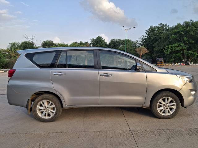 https://images10.gaadi.com/usedcar_image/4571554/original/92cac427d09ef080fe2bd1ddd4c57037.jpg?imwidth=6401