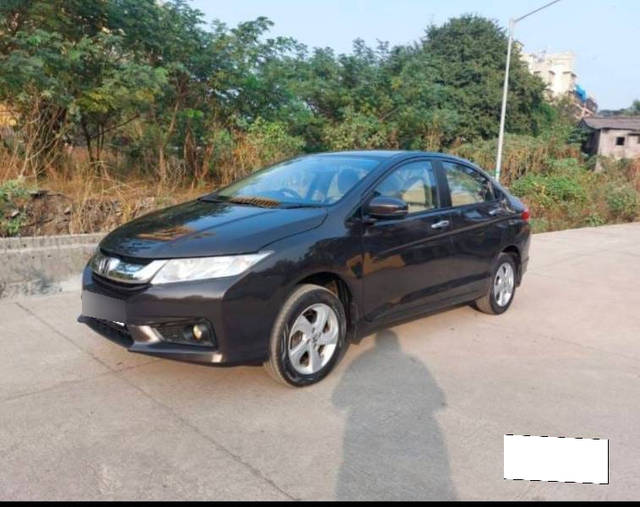 https://images10.gaadi.com/usedcar_image/4571555/original/processed_7ed43f29-2791-481c-9b89-6279f6eb4ef2.png?imwidth=6400