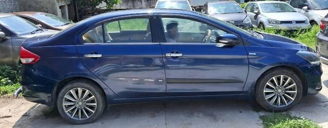 https://images10.gaadi.com/usedcar_image/4571563/original/processed_9b2554ec9c3fa09a411241a24cfd9b37.jpg?imwidth=6401