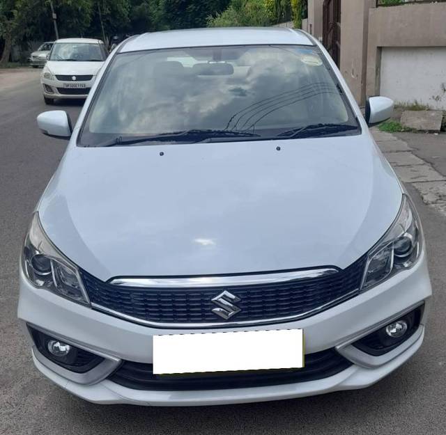 https://images10.gaadi.com/usedcar_image/4571569/original/processed_f72154c6e47430263c7e53bdc1aed307.jpg?imwidth=6400