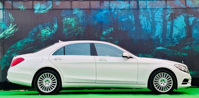 https://images10.gaadi.com/usedcar_image/4571590/original/13cbc4579a8558d48b0ef991319c2bf4.jpg?imwidth=6401