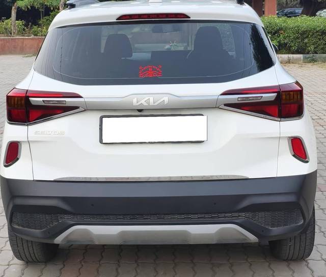 https://images10.gaadi.com/usedcar_image/4571599/original/processed_746c04e7780b0c4a707e3b9fb06bb7df.jpg?imwidth=6402