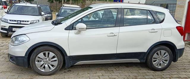 https://images10.gaadi.com/usedcar_image/4571600/original/processed_d636ff3ff45ab301a4bc4f3ccc6f58dd.jpg?imwidth=6400