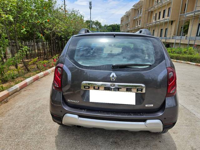 https://images10.gaadi.com/usedcar_image/4571607/original/processed_caf70076ea91b92021e7160ef78af459.jpg?imwidth=6402