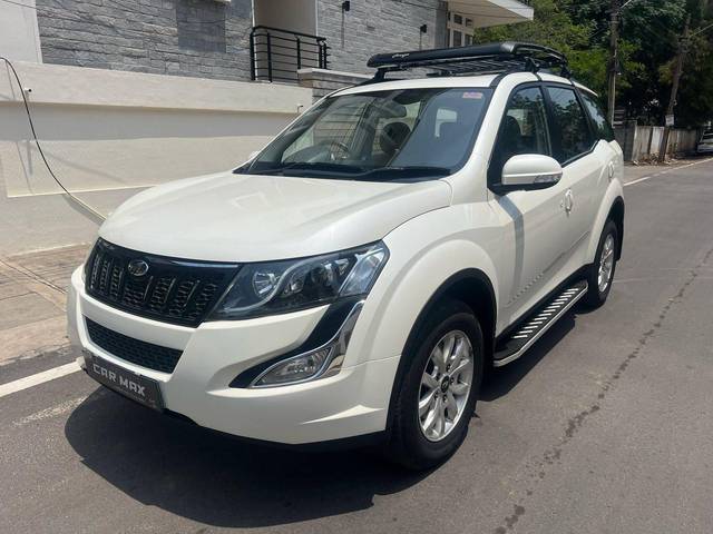 https://images10.gaadi.com/usedcar_image/4571613/original/processed_d8c05e73ebf577a5c96a22a773592b0e.jpg?imwidth=6402