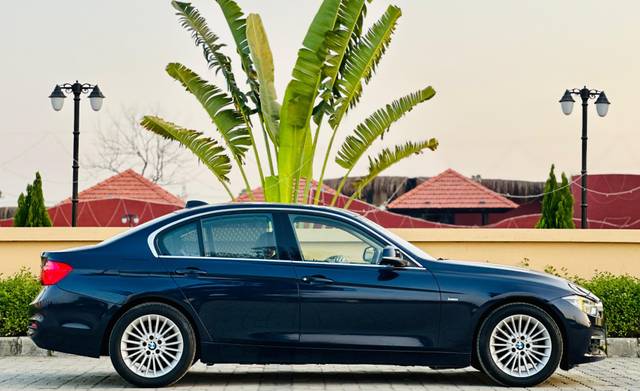 https://images10.gaadi.com/usedcar_image/4571615/original/processed_e7a661ddb54d02a47a658347ff9efa25.jpg?imwidth=6401