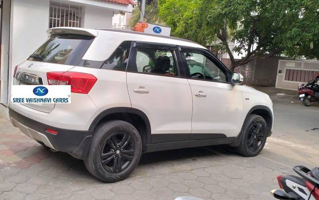 https://images10.gaadi.com/usedcar_image/4571632/original/processed_a4248b7cef1fc7851e227944125a44e1.jpeg?imwidth=6401