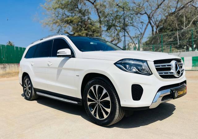 https://images10.gaadi.com/usedcar_image/4571645/original/processed_acb9e5fb9b067e69e2a559371e29ef6b.jpg?imwidth=6401