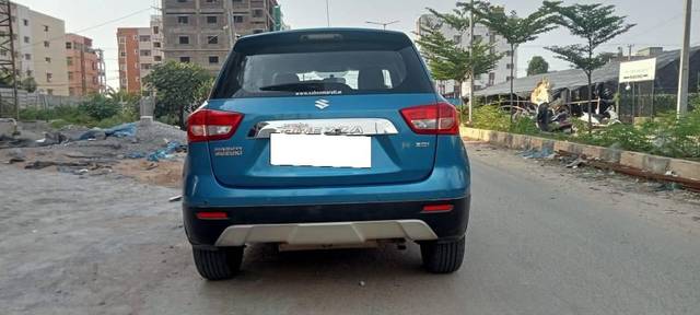 https://images10.gaadi.com/usedcar_image/4571649/original/processed_aa6100a2e299dfe067102525c6961fea.jpg?imwidth=6402