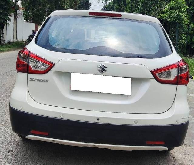https://images10.gaadi.com/usedcar_image/4571651/original/processed_c0c8529844f4ef9dda740668719554ec.jpg?imwidth=6402