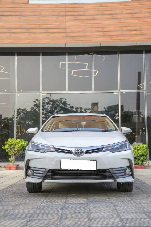 https://images10.gaadi.com/usedcar_image/4571653/original/processed_aa37061ccac8863308a85e069493ca24.jpg?imwidth=6400