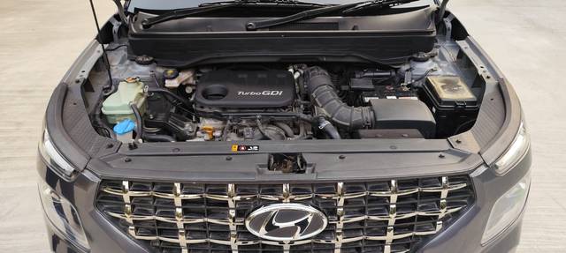 https://images10.gaadi.com/usedcar_image/4571660/original/8184c2a789f94c9ec7b42b2685892c48.jpg?imwidth=6402
