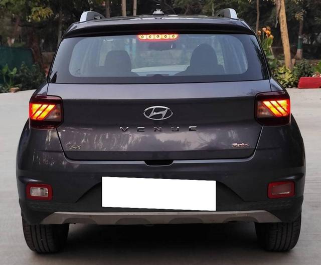 https://images10.gaadi.com/usedcar_image/4571660/original/processed_d5d7668d6138020350afbb242069fe81.jpg?imwidth=6400