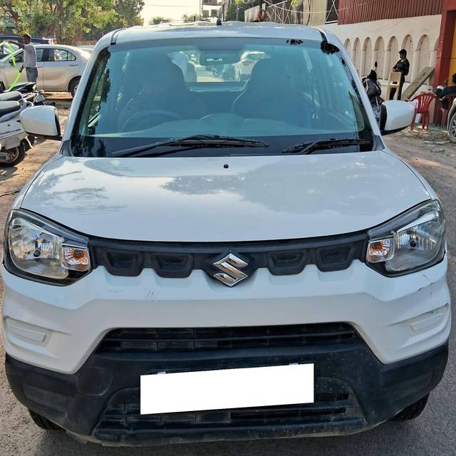 https://images10.gaadi.com/usedcar_image/4571662/original/processed_2eb6e38a82855596235ba3537c2e9820.jpg?imwidth=6400