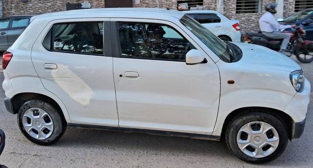 https://images10.gaadi.com/usedcar_image/4571662/original/processed_95b342121e83ae3ce6c38728ca21c2d1.jpg?imwidth=6401