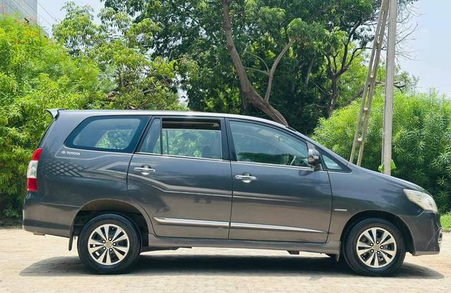 https://images10.gaadi.com/usedcar_image/4571663/original/processed_132c69c0ba82f956852d923889011cc2.jpg?imwidth=6401