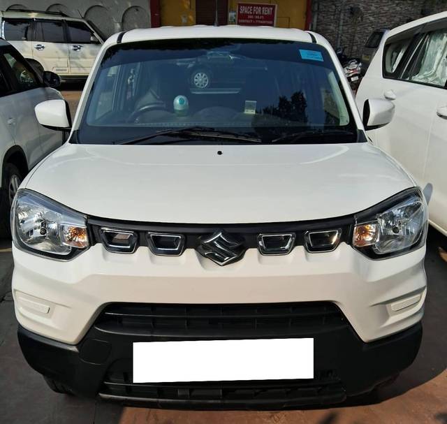 https://images10.gaadi.com/usedcar_image/4571666/original/processed_47bd2560687b9060336f3719126e503f.jpg?imwidth=6400