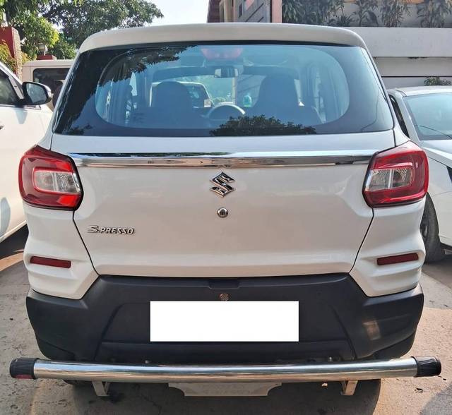 https://images10.gaadi.com/usedcar_image/4571666/original/processed_a846820fc56b629f62758eacf75d2448.jpg?imwidth=6401