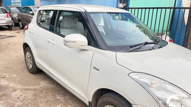 https://images10.gaadi.com/usedcar_image/4571667/original/processed_511bfbbe-a46a-406c-9a64-dae7603510d6.jpg?imwidth=6402