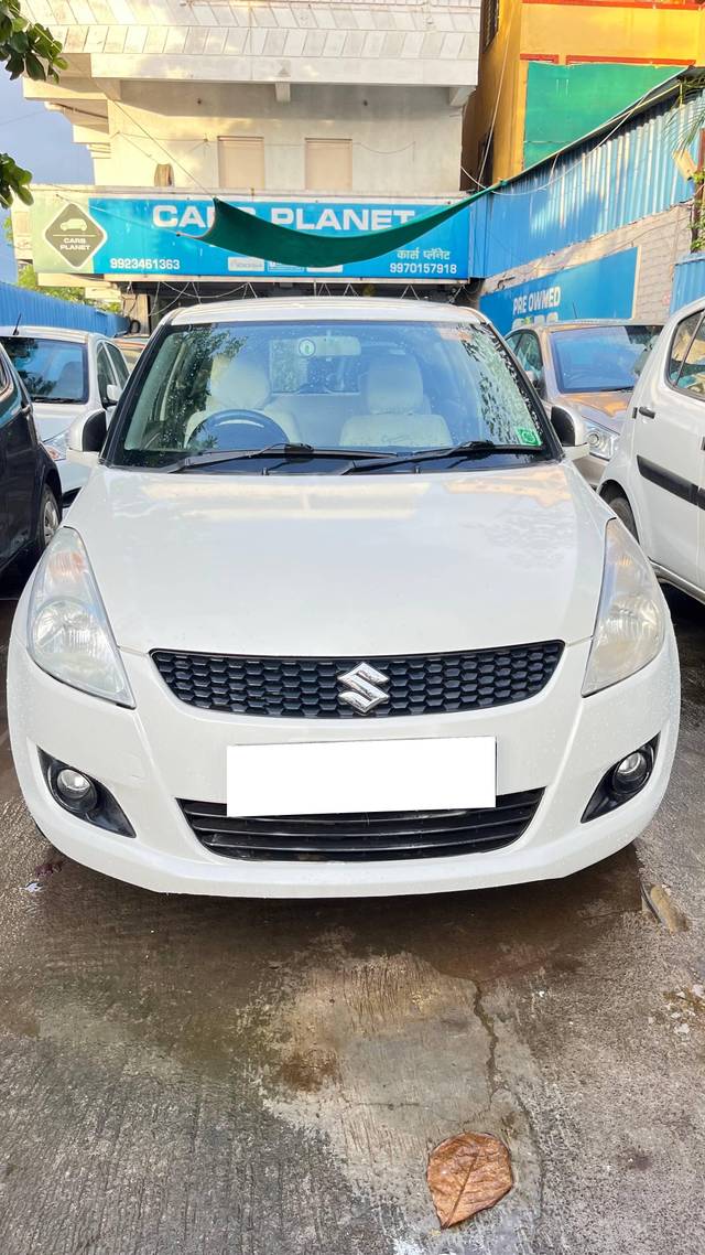 https://images10.gaadi.com/usedcar_image/4571667/original/processed_edf53f22-d418-4627-89ae-27d2c2d3f20a.jpg?imwidth=6400