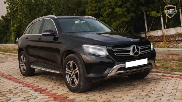 https://images10.gaadi.com/usedcar_image/4571675/original/processed_f9f8a585e8fcffd5b362741ef421f9fe.jpg?imwidth=6400