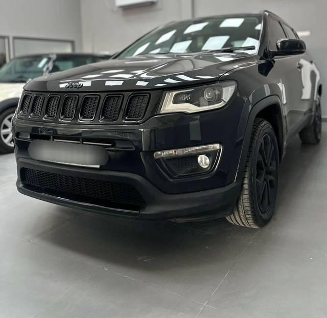 https://images10.gaadi.com/usedcar_image/4571702/original/processed_e36822c517e0a18e78e2a64922a10b62.jpg?imwidth=6401