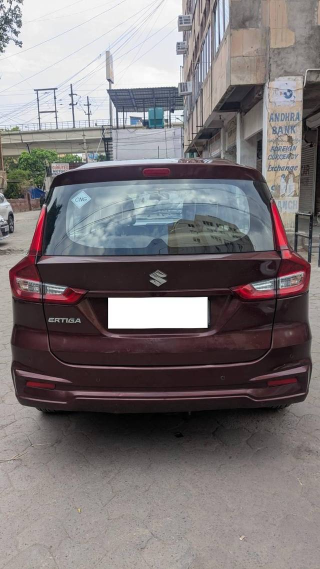 https://images10.gaadi.com/usedcar_image/4571707/original/processed_f7cdb6082702855e2e24c48e9c45f19d.jpg?imwidth=6402