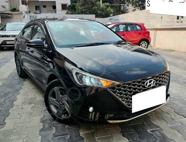 https://images10.gaadi.com/usedcar_image/4571709/original/processed_2728b9b7523fe8d335c8766183ae50bf.jpg?imwidth=6400