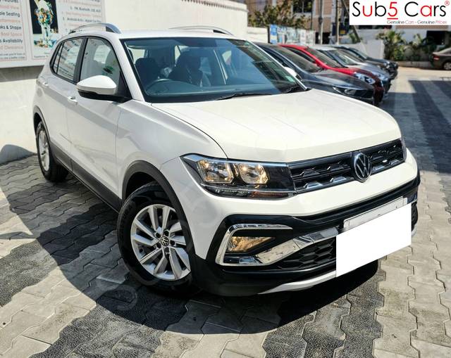 https://images10.gaadi.com/usedcar_image/4571717/original/processed_a282d12ae8f01fb22ca1c7d087254ddc.jpg?imwidth=6400