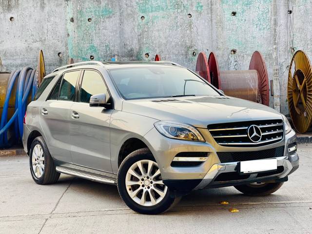 https://images10.gaadi.com/usedcar_image/4571732/original/processed_1897aa6d8ee589d677a90d0c9f801501.jpg?imwidth=6400