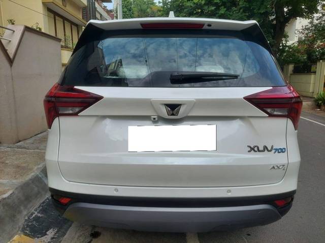 https://images10.gaadi.com/usedcar_image/4571738/original/processed_71cdd58aca1fa52a120b47928bd0f28b.jpg?imwidth=6401