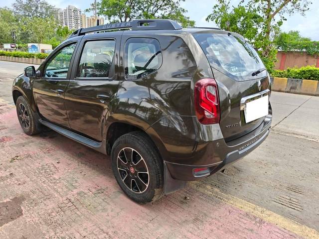 https://images10.gaadi.com/usedcar_image/4571739/original/processed_d0e8a368e18ce95f6974060a2ad43b43.jpg?imwidth=6402