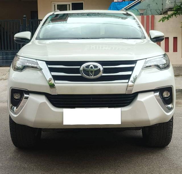 https://images10.gaadi.com/usedcar_image/4571741/original/processed_4f92305022f15bc6d8197c5ae0cacb14.jpg?imwidth=6400