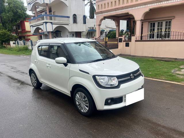 https://images10.gaadi.com/usedcar_image/4571758/original/processed_18c8e79e8d9e39115c14d71163b7b3a0.jpg?imwidth=6400