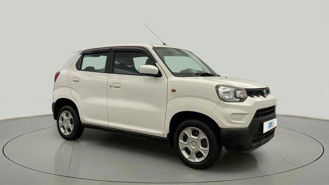 https://images10.gaadi.com/usedcar_image/4571760/original/c3fab1bf3570d36c0411c277579a5398.jpg?imwidth=6400