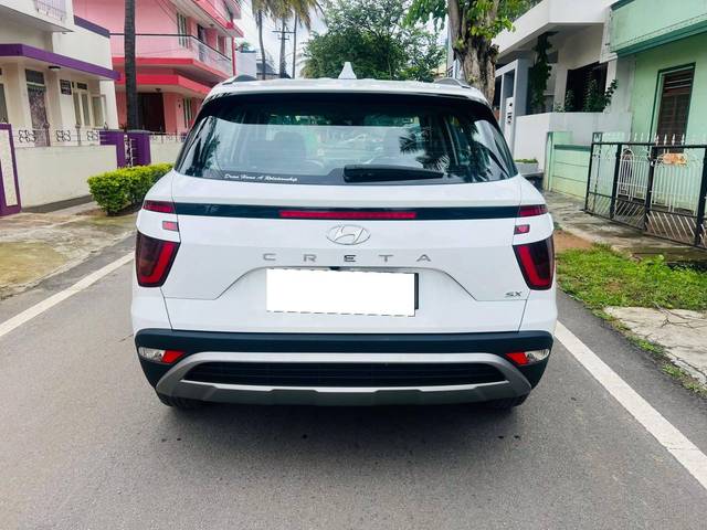 https://images10.gaadi.com/usedcar_image/4571762/original/processed_5685c75786202e4bc361efbfac89449e.jpg?imwidth=6402