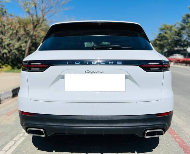 https://images10.gaadi.com/usedcar_image/4571767/original/processed_b69d7e6048b25e5be7a49d7d85d038e8.jpg?imwidth=6401