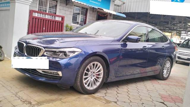 https://images10.gaadi.com/usedcar_image/4571773/original/processed_ef7360efc0fdad05b3303f285c7e5dc1.jpeg?imwidth=6400