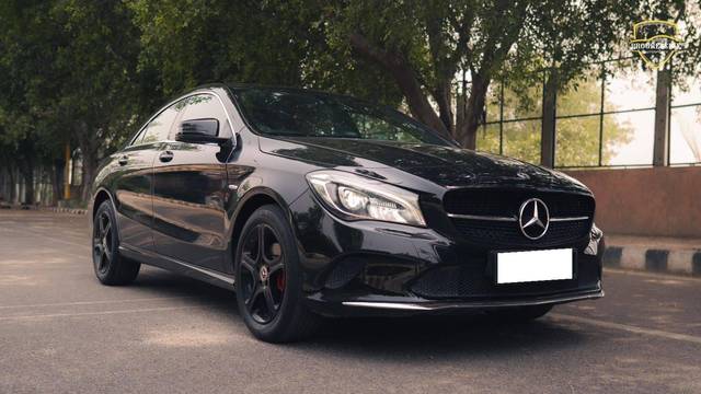 https://images10.gaadi.com/usedcar_image/4571788/original/processed_04d41463b06e20fd2616f7935b78e831.jpg?imwidth=6400