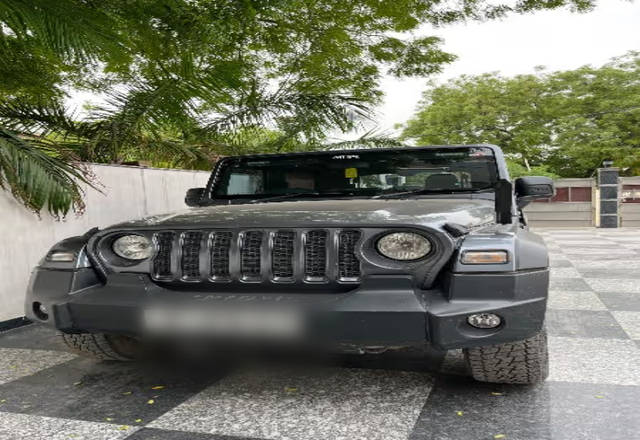 https://images10.gaadi.com/usedcar_image/4571798/original/727b2f50-b8a7-4491-97cc-915915d6326a.?imwidth=6400