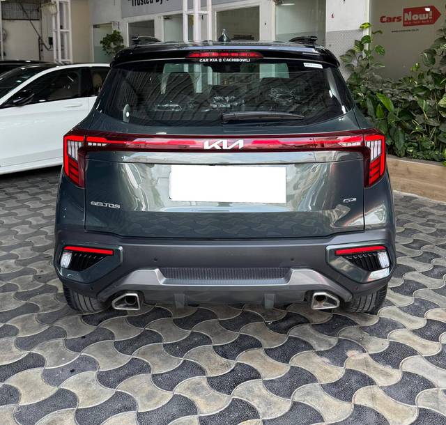 https://images10.gaadi.com/usedcar_image/4571802/original/processed_4b6ce7a3d4c8fa611ec89f3354723c08.jpg?imwidth=6401