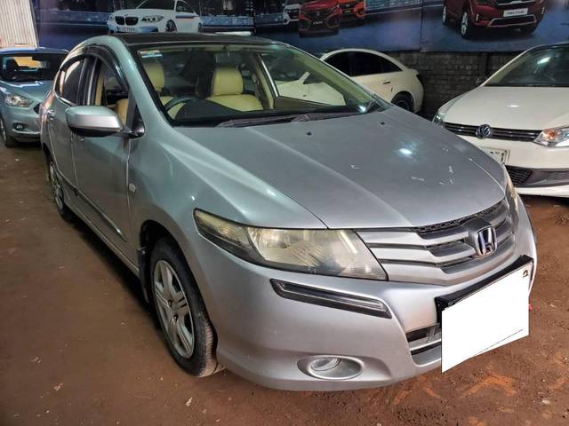 https://images10.gaadi.com/usedcar_image/4571815/original/processed_61c02ca7a0eddb230ff11fb8026c9dd8.jpg?imwidth=6400