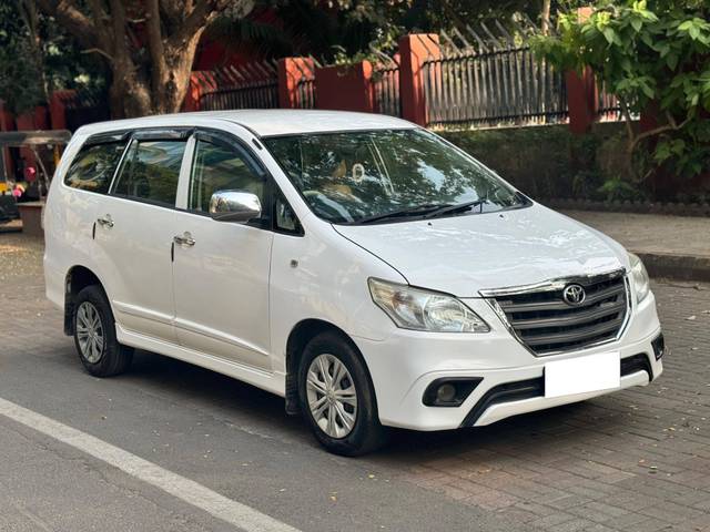 https://images10.gaadi.com/usedcar_image/4571823/original/processed_ae5b770cbcd0c1688967d55a5e88096b.jpg?imwidth=6400