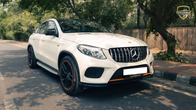 https://images10.gaadi.com/usedcar_image/4571825/original/processed_a8b8bef974f08af2a71f254a1708bd96.jpg?imwidth=6400