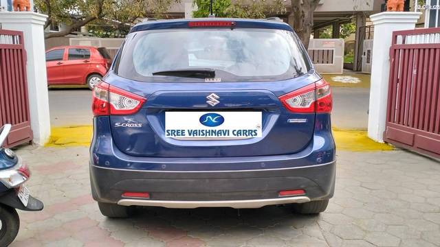 https://images10.gaadi.com/usedcar_image/4571827/original/processed_5217e89add95fd9917f63eaabfed7949.jpg?imwidth=6402