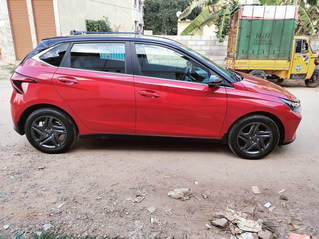 https://images10.gaadi.com/usedcar_image/4571866/original/processed_1a38ae1661df920ffec4dea402cf950d.jpg?imwidth=6401
