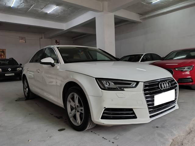 https://images10.gaadi.com/usedcar_image/4571877/original/processed_967912fc1cf31553e62665973089e003.jpg?imwidth=6400