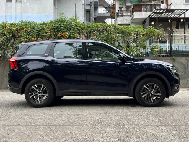 https://images10.gaadi.com/usedcar_image/4571878/original/2765e3c4abdd064ef20f3628c8639586.jpg?imwidth=6401