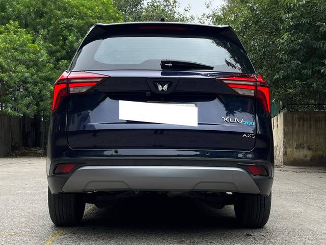 https://images10.gaadi.com/usedcar_image/4571878/original/processed_403cce275b1202f80ab4cf84e7ae48e4.jpg?imwidth=6402