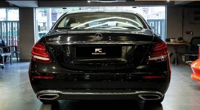 https://images10.gaadi.com/usedcar_image/4571881/original/processed_201f3dc7aa70b01a158dd16491c84679.jpg?imwidth=6401